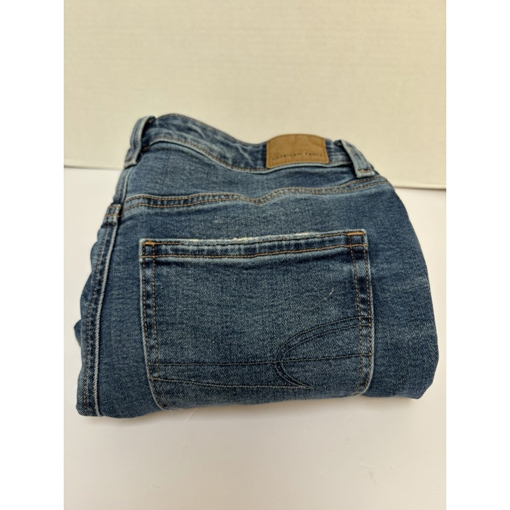 American‎ Eagle Strigid Mid-Rise Mom Jean Denim Shark Bite Hem Size 4 Long/Tall